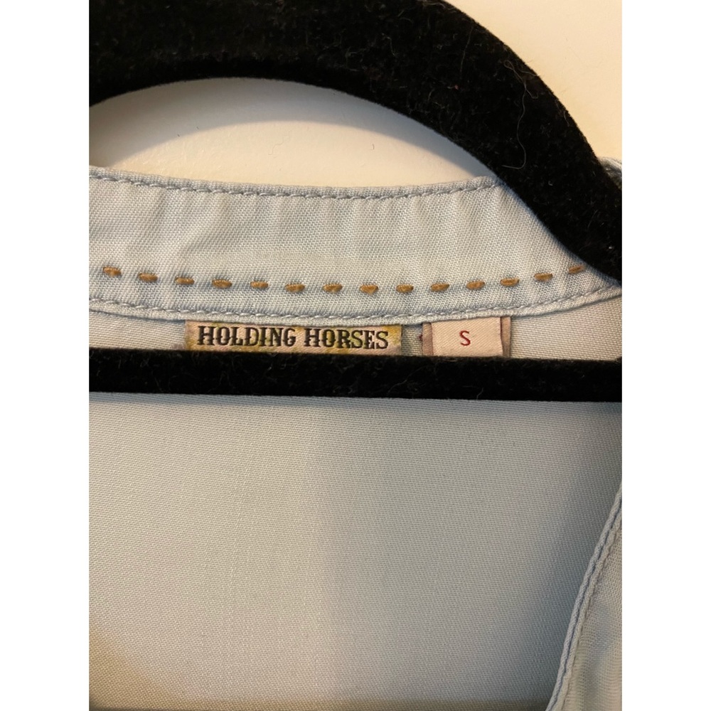 Anthropologie Holding Horses Lace Chambray Top - Picture 4 of 9